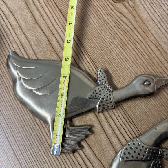 Vintage Brass Country Geese Wall Decor Set Of Two - Picture 13 of 13